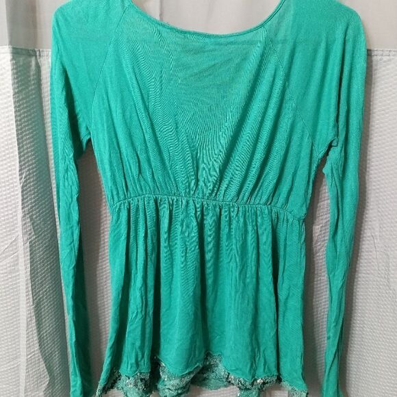 Beautiful Daytrip Blouse - Picture 5 of 5